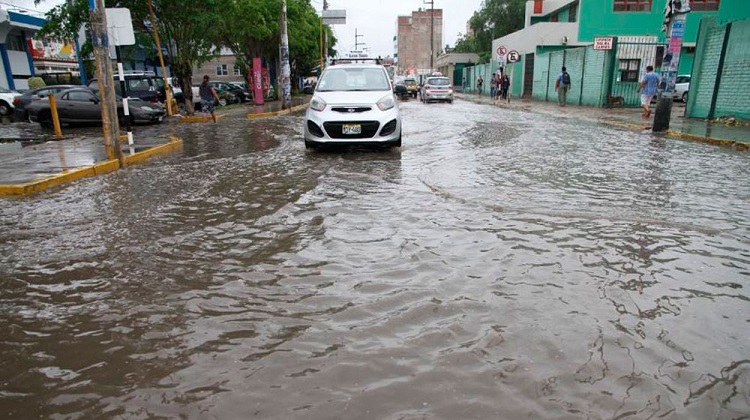 Firman convenio de Gobierno a Gobierno para drenaje pluvial valuado en S/ 2.200 millones