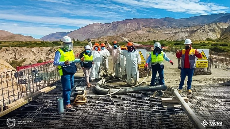 Avance óptimo registra obra del puente Salado