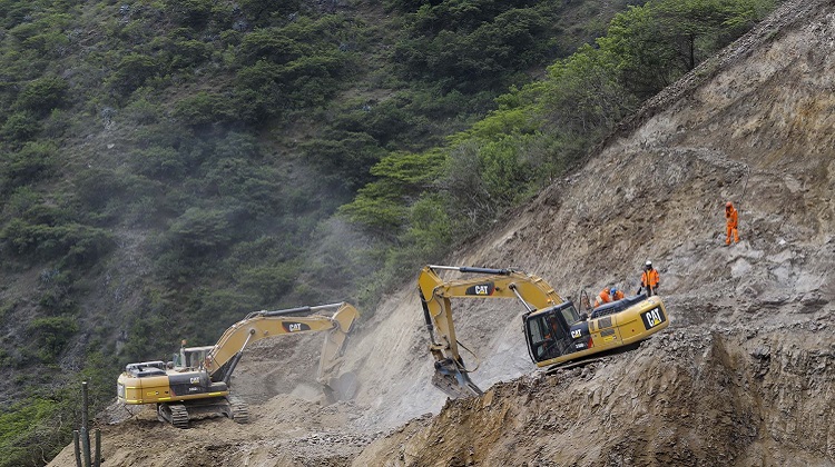 La Libertad: destacan avances en construcción de la carretera Calemar-Abra El Naranjillo