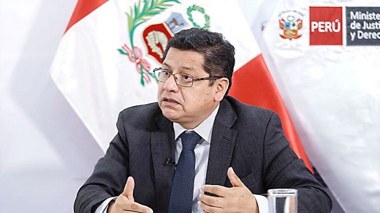 Ministro Vega: Lucha contra la corrupción nos compromete a todos