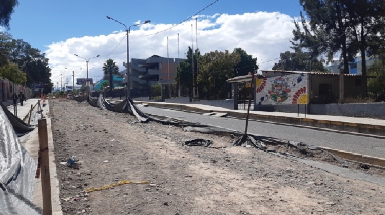 Advierten varias deficiencias que generan retraso en obra