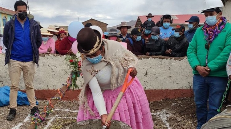 Puno: invierten S/ 10 millones en obra de saneamiento en comunidad aimara en Juli