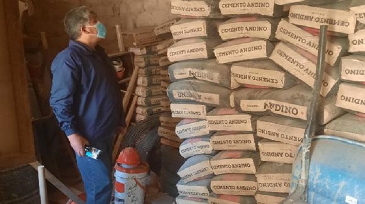Hallan 465 bolsas de cemento vencidos en obra ejecutado por la Municipalidad de Huamanga