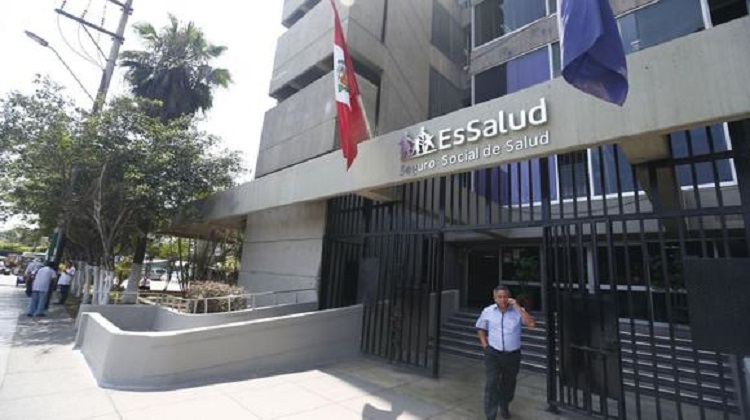 EsSalud cancela 76 compras directas por presuntas irregularidades