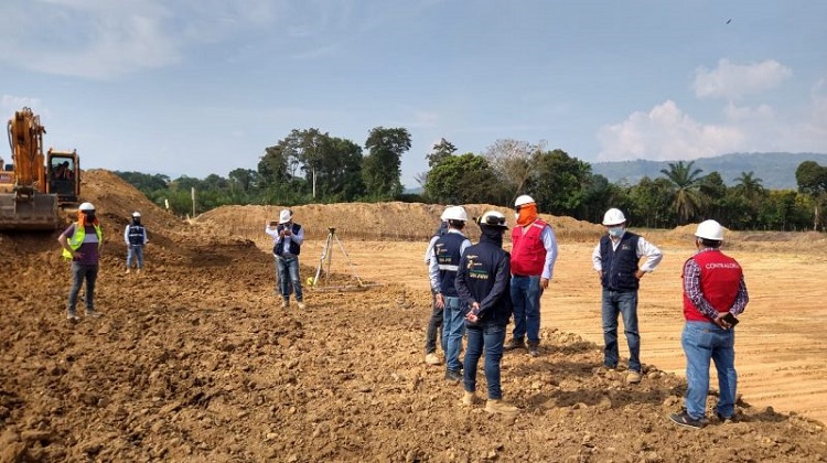Advierten incumplimiento de contrato en obra de agua potable de Tocache