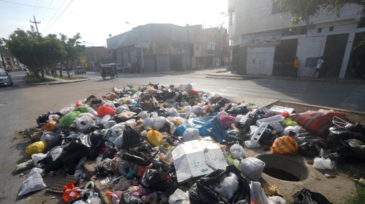 Chiclayo se asfixia por aumento de basura en plena pandemia por COVID-19
