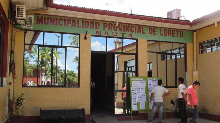 Fiscal formaliza investigación contra alcalde y funcionarios