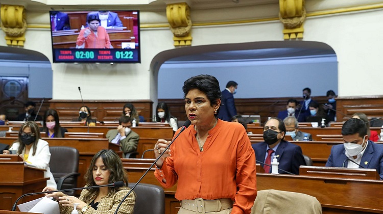 Plantean que no contraten con el Estado quienes tengan socios procesados por corrupción