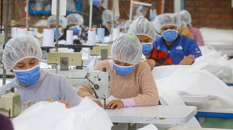Convocan a confeccionistas y distribuidores de ropa de trabajo para Electroperú