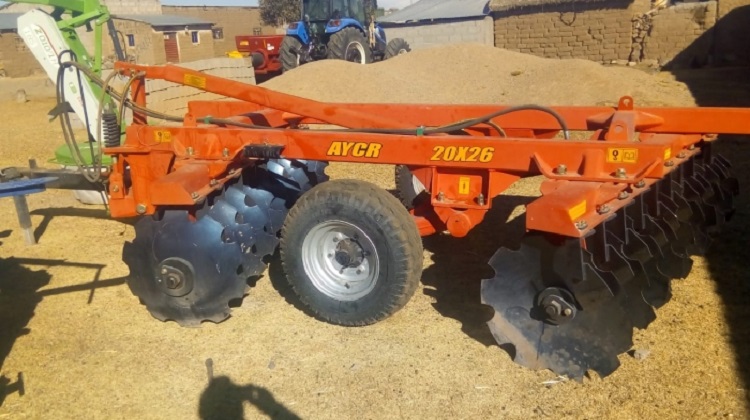 Detectan más de S/ 44 mil de perjuicio económico en la Municipalidad de San Román por la compra de un tractor agricola