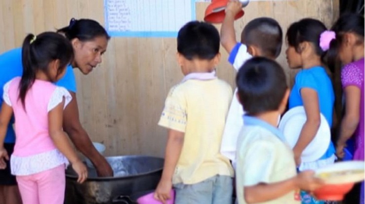 Programa de Vaso de Leche se maneja improvisadamente en San Antonio de Putina