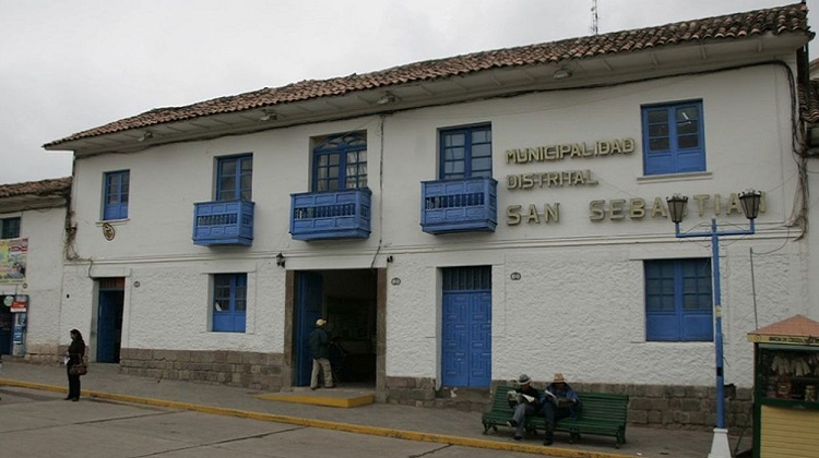 Cusco: Contraloría observa compra de camionetas en San Sebastián
