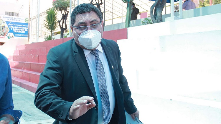 Arequipa: EsSalud contrató empresas cuestionadas que no concluyen obras en hospital