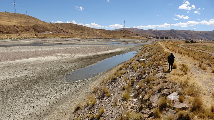 Azángaro: consorcio que contrató PEBLT ejecuta obra de mala calidad en Asillo