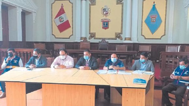 Funcionarios de la Municipalidad de Chiclayo no aclaran dudas sobre millonaria compra de compactadoras