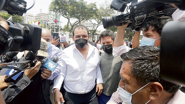 Juez prohibiría salir del país a los sobrinos del presidente Pedro Castillo