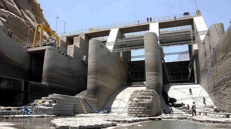 Gobierno busca reencaminar 1,337 obras públicas con inversión de S/ 8,897 millones