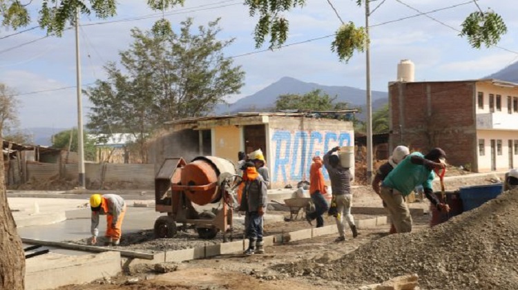 Salitral: aspirante a colaboradora eficaz acusa a empresario que ganó obra de designarla en el comité de selección