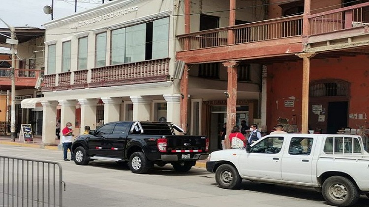 Allanan Municipalidad de Catacaos por presunta corrupción