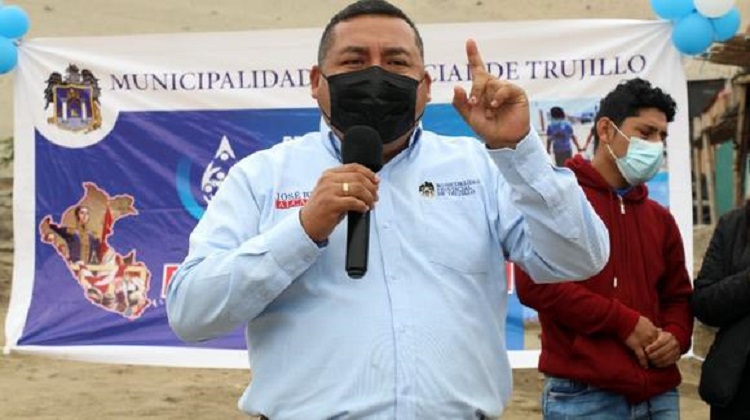 La Libertad: Denuncian a José Ruiz por colusión simple