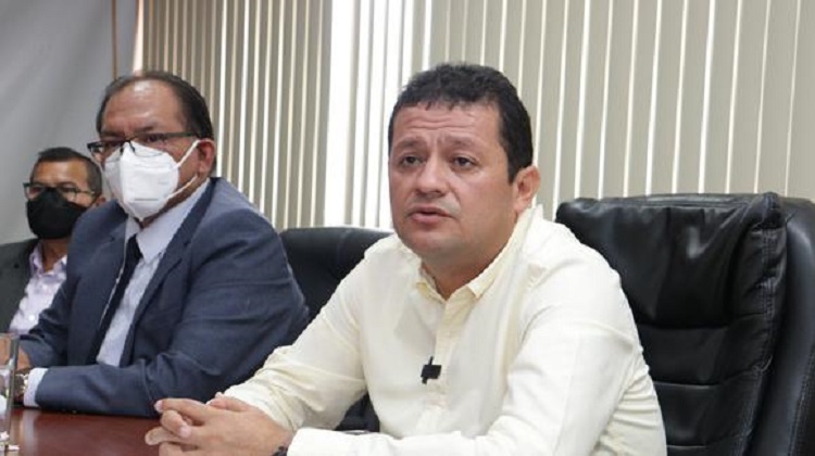 Lambayeque: Gobernador evalúa acudir al Consejo por denuncias en el COER