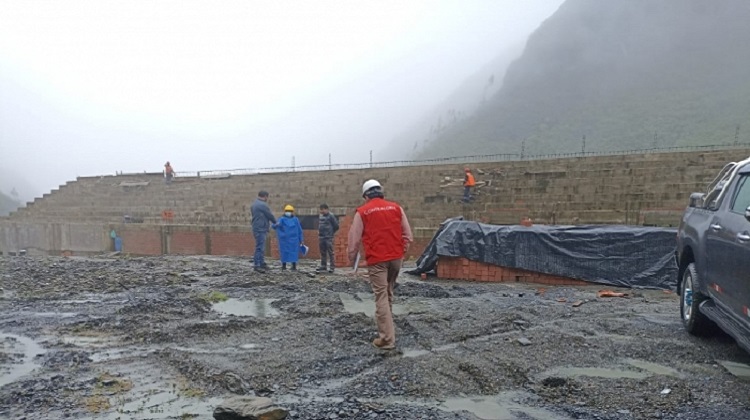 Contraloría advierte ausencia de especialistas en obra del estadio municipal del distrito de Sina