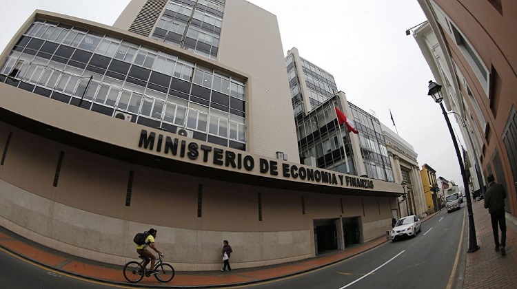 MEF apuesta por adjudicar US$ 9.100 millones en obras mediante OEGEP y PMO