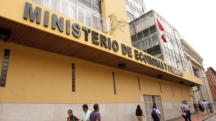 MEF: transferirán S/ 268.1 millones a Reconstrucción con Cambios