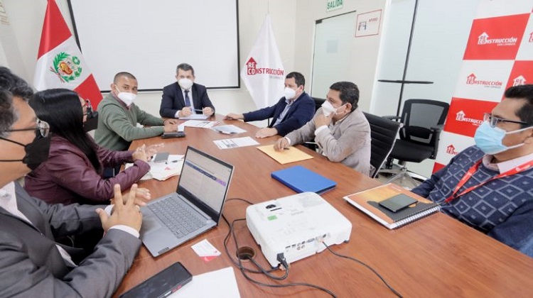 ARCC intercede para que el GORE pague deudas en vía Costanera