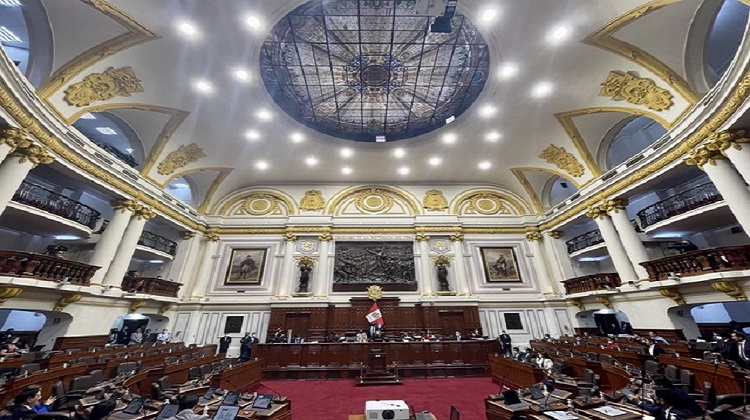 Congreso de la República gastó en abril más de S/ 450 mil en telefonía móvil