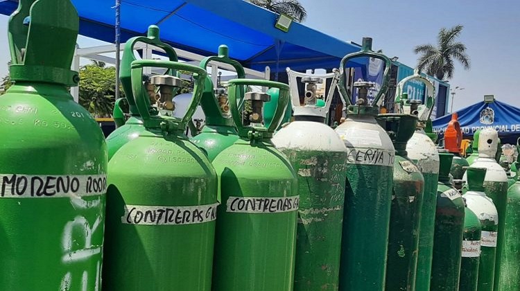 Congreso investiga compras irregulares de balones de oxígeno y pulsioxímetros en la región de Loreto
