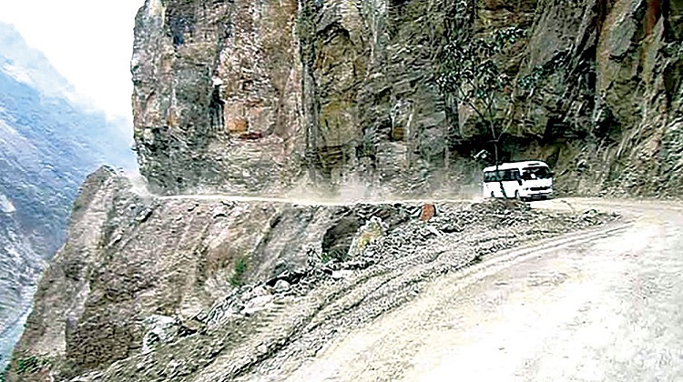 Cusco: Contraloría advierte retrasos en obra vial a cargo de empresas chinas