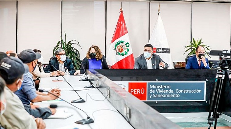 Ministro de Vivienda anunció la licitación para ejecutar proyecto de agua y desagüe en Santa Rosa