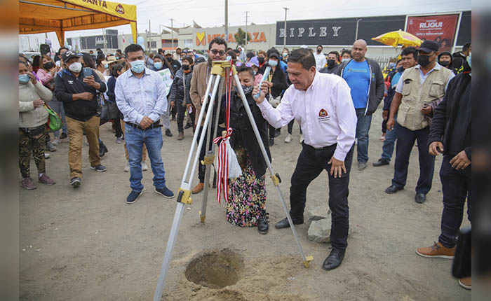 Chimbote: obra del puente peatonal La Perla-Megaplaza también está paralizada