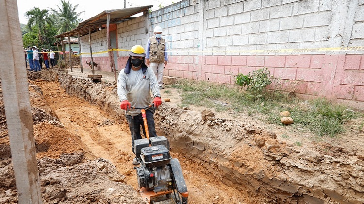 Más de 900 mil peruanos se benefician con mejores servicios gracias a política de Integración