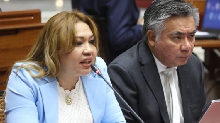 Peritaje a USB de Karelim López revela que 7 obras del MTC estaban decididas antes de la buena pro, según El Comercio