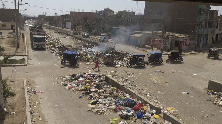 Avenida Chiclayo acumula 70 toneladas de basura y es potencial foco infeccioso, afirma Defensoría