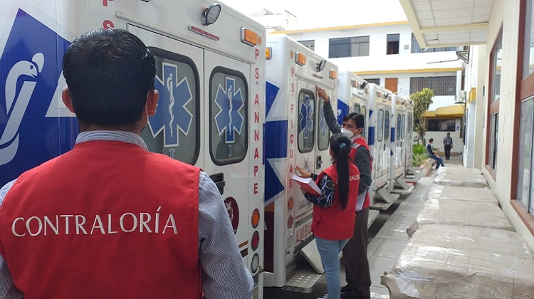 Contraloría: Geresa compró ambulancias que incumplen especificaciones técnicas