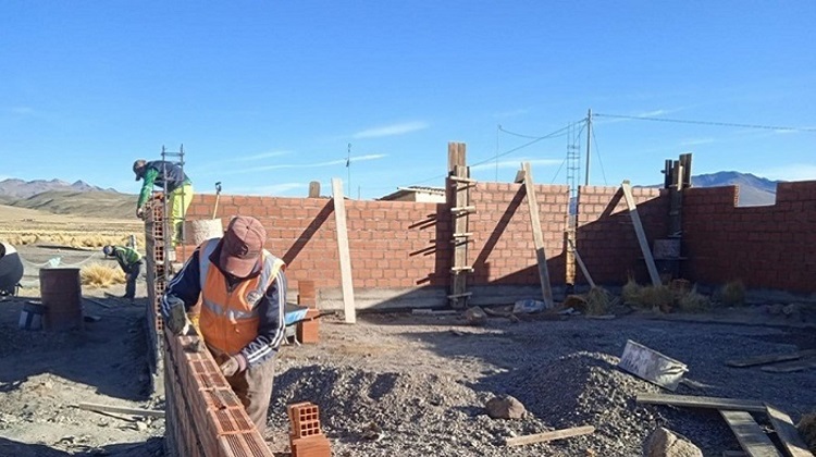 Puno: Midagri construye más de 700 cobertizos contra las heladas en 10 provincias