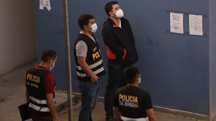Equipo Especial incautó dinero en efectivo, celulares y laptops