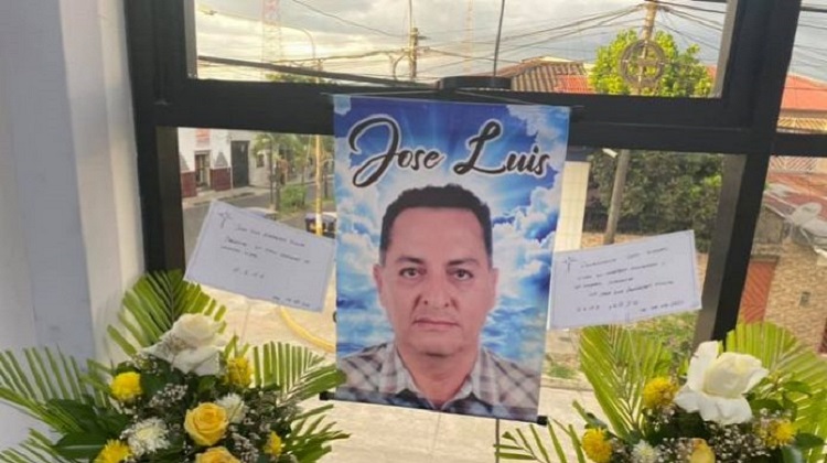 Exigen investigar la firma de persona fallecida en el expediente del puente Sauce