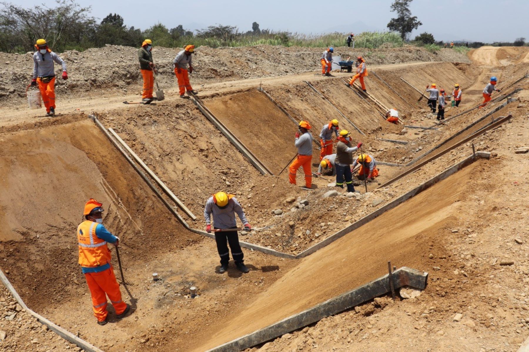 Hay 264 obras paralizadas que MVCS reactivará en coordinación con gobiernos regionales