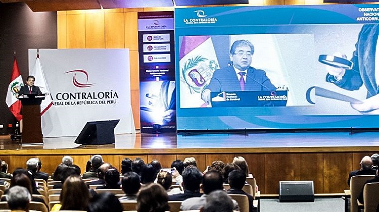 Contralor: La corrupción en el Perú se ha vuelto sistemática, ha penetrado el vértice del poder