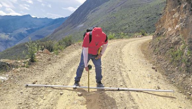 Detectan perjuicio de S/ 966 mil en obras viales en la región Áncash