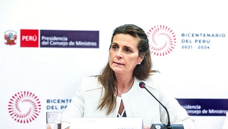 MVCS anuncia nuevos programas que permitirán a más familias acceder a viviendas, agua y saneamiento