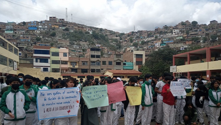 Piden no demorar ejecución de nueva infraestructura para el colegio Illathupa