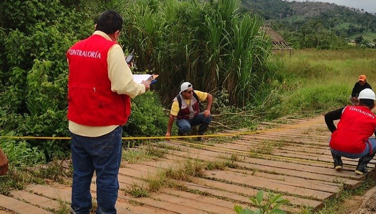 Detectan pagos irregulares en caminos vecinales