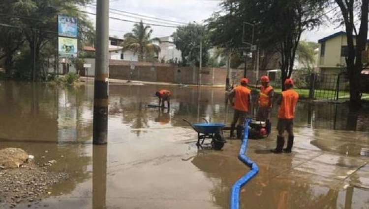 Alcalde de Piura cuestiona a la ARCC: No hay financiamiento para drenajes pluviales
