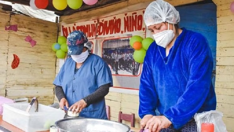 Distribuyen alimentos a 3,567 ollas comunes