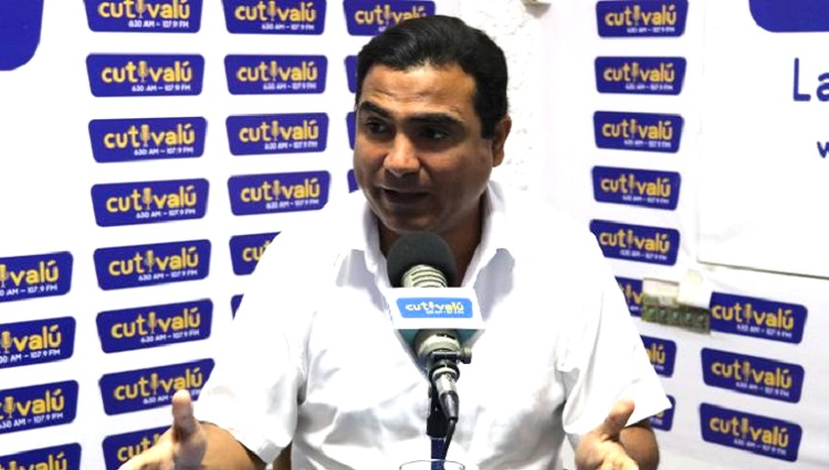 Luis Neyra: Anterior gestión no dejó expedientes de saldo de obra de hospitales estratégicos